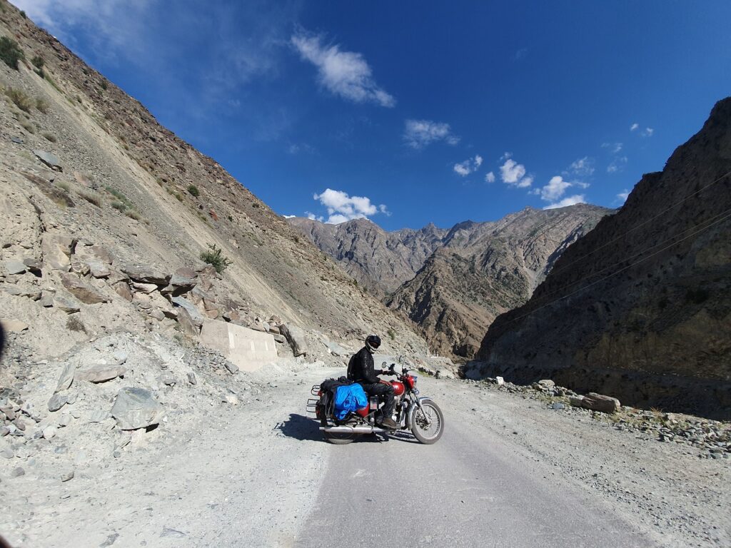 Most Scenic Road Trips in India % leh 1
